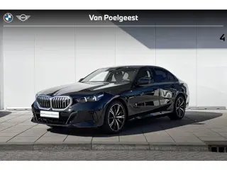 BMW i5 Sedan eDrive40 M-Sport / Harman-Kardon / Driving Assistant Plus / Adaptieve LED koplampen / S