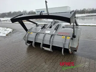 FAE UMH/S/225-A Mulcher (bj 2013)