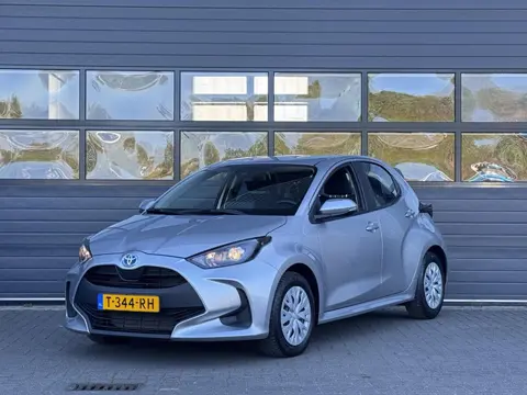 TOYOTA YARIS 1.5 HYBRID ACTIVE I AUTOMAAT I APPLE CARPLAY I P-CAMERA I ADAPT. CRUISE CONTROL