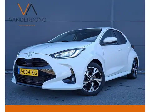 Toyota Yaris 1.5 Hybrid 115 First Edition | Adaptive Cruise | Climate control | Apple Carplay