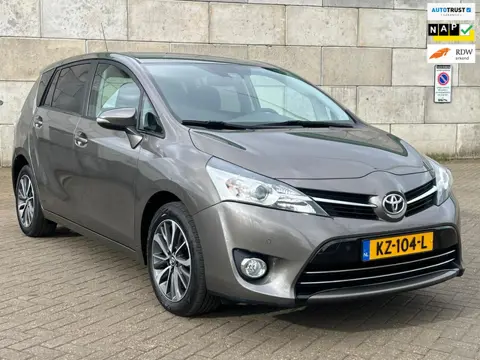 Toyota Verso 1.8 VVT-i Dynamic,AUTOMAAT,AIRCO,HOGE INSTAP