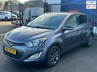 Hyundai I20 1.2 HP i-Motion / AIRCO / CRUISE CONTROL / BLUETOOTH / LM VELGEN