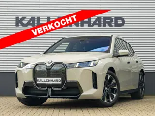 BMW iX xDrive60 - 112kWh - M-Sport - Driving Ass Prof - Stoelventilatie