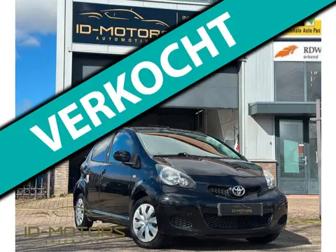 Toyota Aygo 1.0-12V Comfort nap airco navi carplay scherm 03-12-2026 apk airco