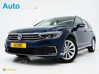 Volkswagen Passat Variant 1.4 TSI PHEV GTE | Leder | Trekhaak | Adaptive Cruise | Sfeerlicht | DAB |