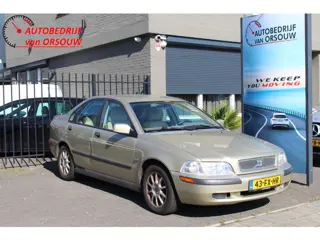 Volvo S40 1.8 Europa Automaat Clima APK 27-03-2025 500,-euro lees de tekst