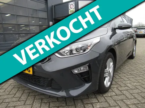 Kia Ceed Sportswagon 1.0 T-GDi DynamicLine / NAV / Carplay / Camera