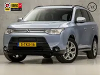 Mitsubishi Outlander 2.0 PHEV Deluxe 203Pk Automaat (SCHUIFDAK, NAVIGATIE, LEDER, CAMERA, STOELVERWA