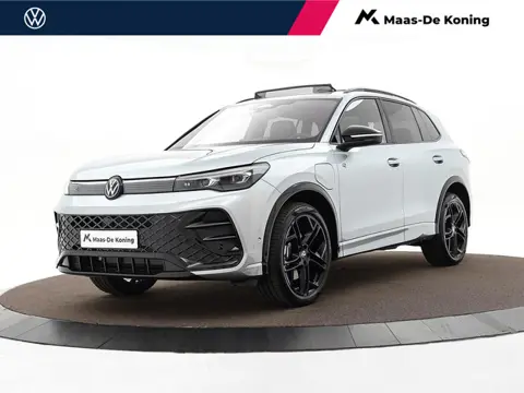 Volkswagen Tiguan R-Line Edition 1.5 eHybrid 272 PK 6 versn. DSG · Black Style Pakket · Comfort Pakk