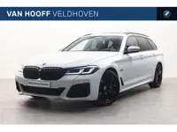 BMW 5 Serie Touring 530e High Executive M Sport Automaat / Panoramadak / Trekhaak / Sportstoelen / L