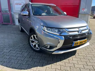Mitsubishi Outlander 2.0 150pk Connect Pro Automaat / Leder / Cruise control / Camera / Stoelverw. /