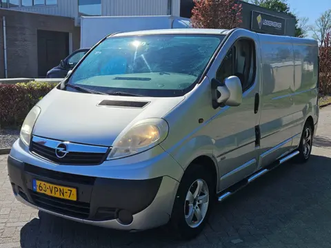 Opel Vivaro 2.5 CDTI L2H1 Airco