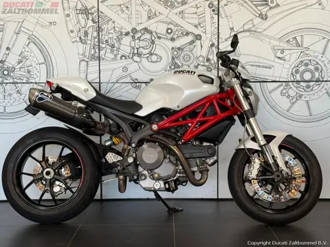 Ducati MONSTER 796 (bj 2010)
