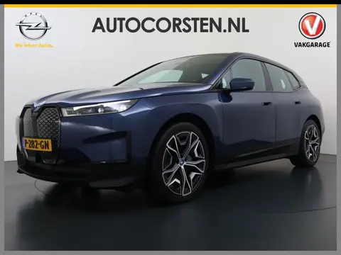 BMW iX xDrive40 326pk Soh 100% Leer-Suite+Massage+Ventilatie PanoDak Laser-LED 22"lm Wegklapb.-Trekh