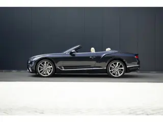 Bentley Continental GTC 4.0 V8 Mulliner