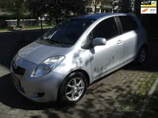Toyota Yaris 1.3 VVTi Sol