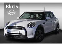 Mini 5-deurs 1.5 Cooper Classic | Cruise Control | Parkeersensor Achter | LED Koplampen