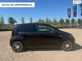 Volkswagen Up! 1.0 high up! BlueMotion 5drs. Airco Navi PDC Cruise C.