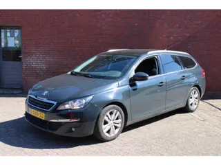 Peugeot 308 SW 1.2 e-THP Blue Lease Executive//PANO !! HEAD GASKET LEAKED !!