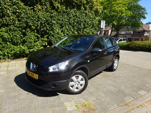 Nissan Qashqai 1.6 Visia MET JAAR APK