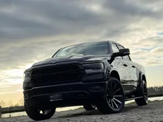 Dodge Ram 1500 LARAMIE NIGHT WIDEBODY 5.7L V8, 1E EIG, LUCHTV, PANO, H&K, 360, ACC, HUD, DIG REAR VI