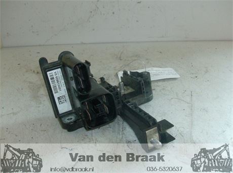BMW 1 serie 2011-2015 Hoofdzekering