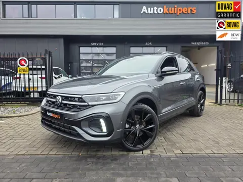 Volkswagen T-Roc 1.5 TSI R-Line Edition | Met panoramadak, stoelverwarming, elektrische achterklep e