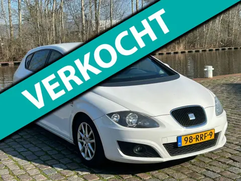 Seat Leon 1.2 TSI Ecomotive Businessline COPA 2e eigenaar dealer onderhouden Zeer netjes navigatie c