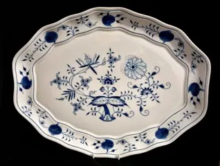 Meissen - Uienpatroon Exclusieve XXL vleesschotel -