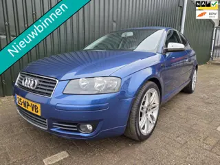 Audi A3 1.6 FSI Ambition S-Line