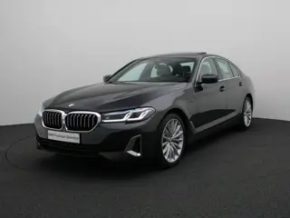 BMW 5 Serie Sedan 530e High Executive | Luxury Line | Bowers & Wilkins | Schuifdak | Head-Up Display