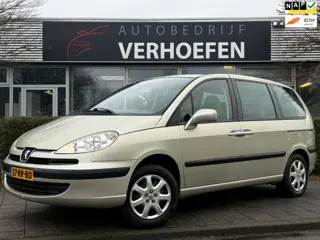 Peugeot 807 2.0 ST - 6 ZITTER - CRUISE / CLIMATE CONTR - TREKHAAK - APK TM 01-2027 !