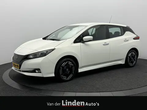 Nissan Leaf Acenta 40 kWh SOH 95,9% | 10000KM | Warmtepomp | Camera | DAB | Dodehoekdetectie