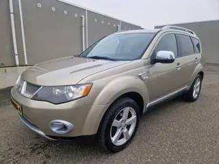 Mitsubishi Outlander 2.4 Intro Edition 2WD (bj 2008)