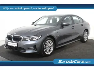 BMW 3-serie 320e *1ste Eigenaar*Navigatie*Trekhaak*Camera*DAB*