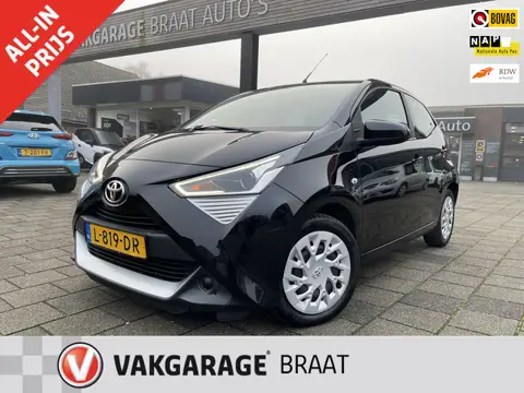 Toyota Aygo 1.0 l NAVI l CAMERA l BLUETOOTH l RIJKLAAR!