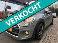 Mini Mini 1.2 One Pepper Business / Parkeersensoren / Panoramadak / Airco / Bluetooth