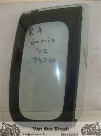 Mazda Demio 1999-2003 Ruit rechts achter