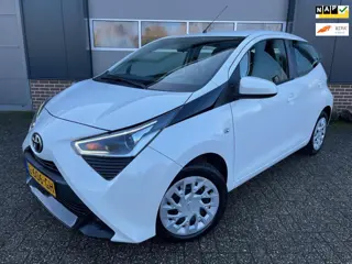 Toyota Aygo 1.0 VVT-i x-play-Carplay-DAB-Elektr pakket!