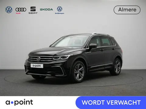 Volkswagen Tiguan 1.4 TSI eHybrid R-Line Business 150PK DSG | Trekhaak inklapbaar | Navigatie | Park