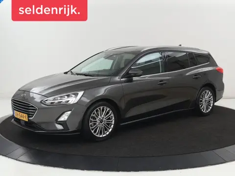 Ford Focus 1.5 EcoBoost Titanium | 1e eigenaar | Head-Up |  Trekhaak | Stoelverwarming | Adaptive cr