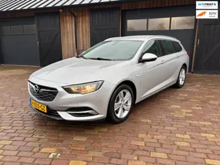 Opel Insignia Sports Tourer 1.5 Turbo Business Executive ,TREKHAAK,NAVI,CARPLAY.