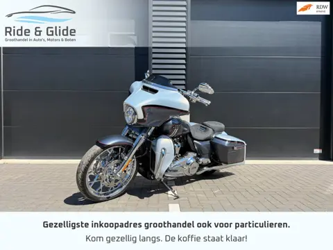 Harley Davidson Tour 114 FLHXSE Street Glide