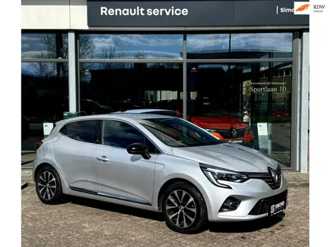 Renault Clio 1.0 TCe 90 Techno | Trekhaak | Stoel & stuur verw. | Groot scherm