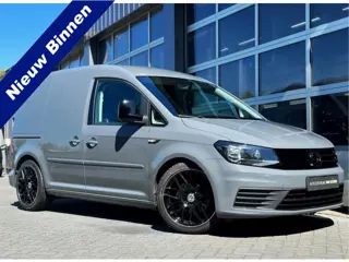 Volkswagen Caddy 2.0 TDI L1H1 | 150pk | Black Line | Betongrijs | Leer | Stoelverwarming | Spoiler |