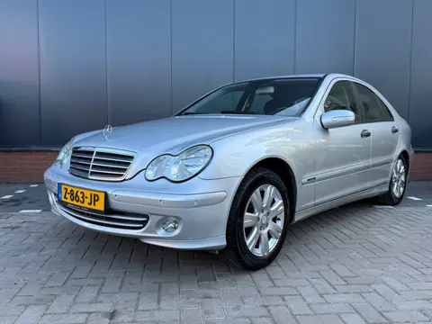 Mercedes-Benz C-klasse 200 K. Elegance (APK 21-03-2027)