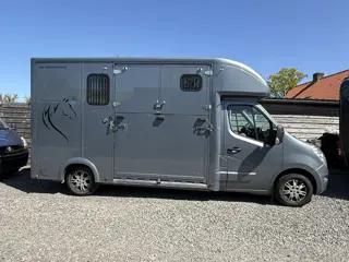 Renault Master | HORSETRUCK | HTI | STALLION 3XL | 2017 | HENGST | 70.835KM | MANUEEL | 3-SEAT | 130