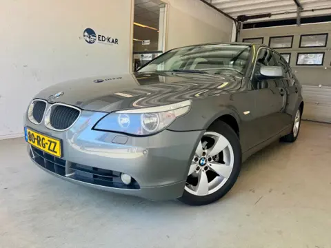 BMW 5-SERIE 525i Executive CLIMA LEER NAVI BOM VOL NETTE AUTO NAP 