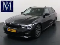 BMW 3-serie Touring 318i High Executive Edition M Sport | Afneembare trekhaak | Stoelverwarming | Or