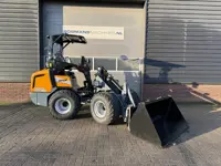 Giant G2500 X-TRA HD minishovel / kniklader NIEUW